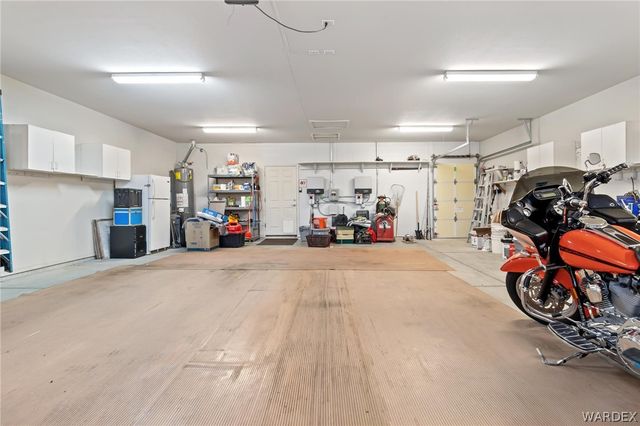 5611 S Desert Lakes Drive, Fort Mohave, AZ 86426