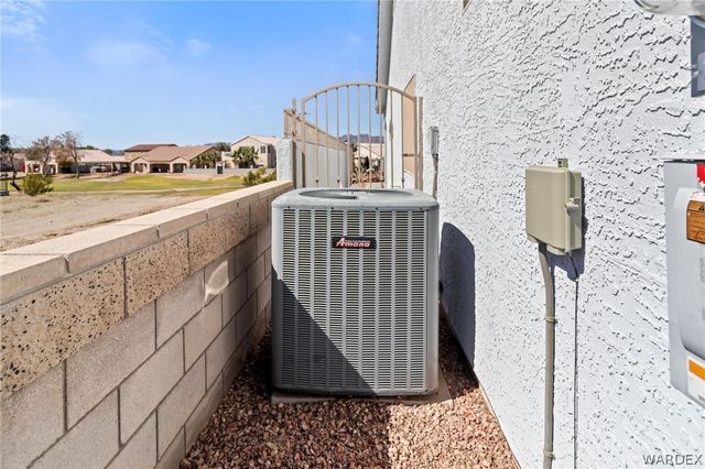 5611 S Desert Lakes Drive, Fort Mohave, AZ 86426