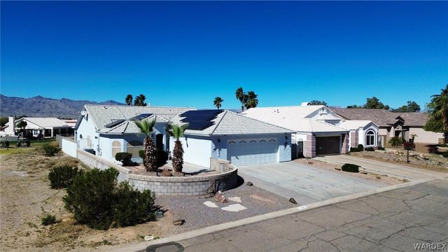 5611 S Desert Lakes Drive, Fort Mohave, AZ 86426