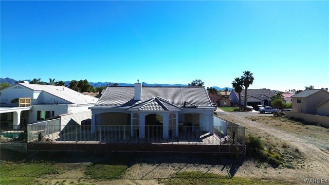 5611 S Desert Lakes Drive, Fort Mohave, AZ 86426