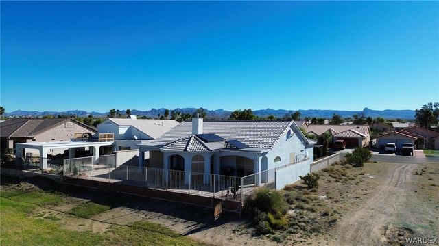 5611 S Desert Lakes Drive, Fort Mohave, AZ 86426