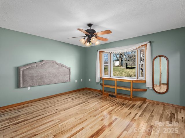 133 Axley Street, Canton, NC 28716