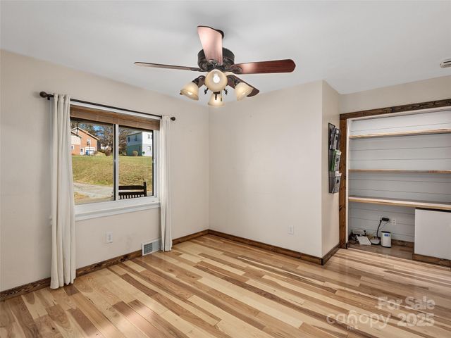 133 Axley Street, Canton, NC 28716