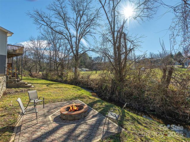 133 Axley Street, Canton, NC 28716