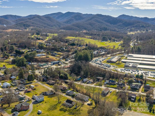 133 Axley Street, Canton, NC 28716