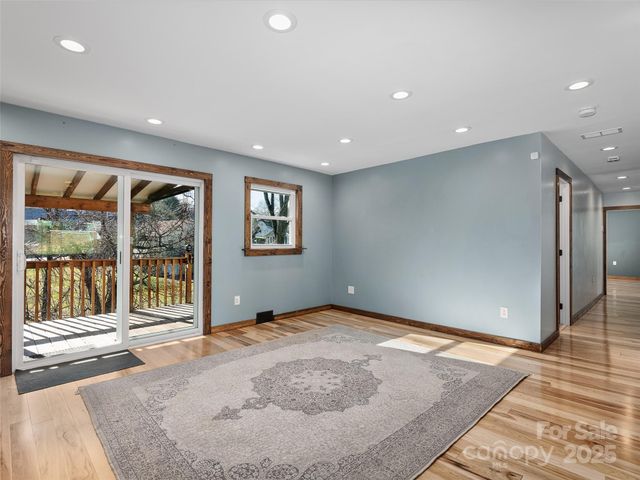 133 Axley Street, Canton, NC 28716