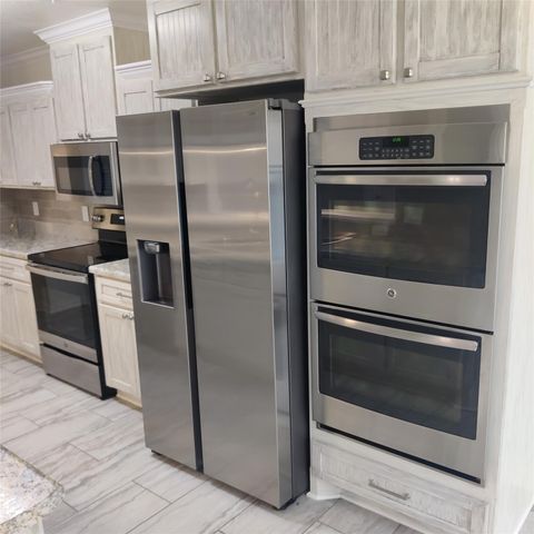 222 Chesterfield Circle, Waxahachie, TX 75165