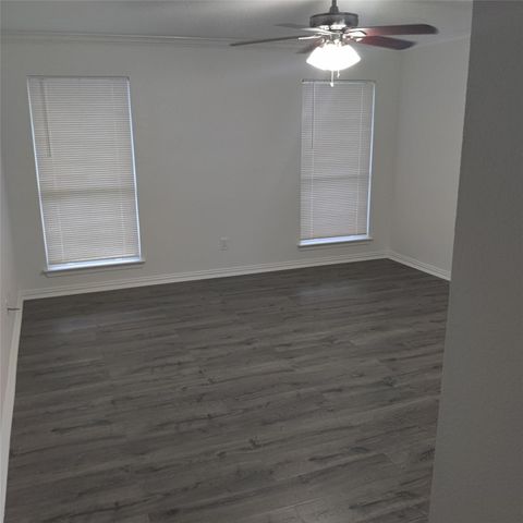 222 Chesterfield Circle, Waxahachie, TX 75165