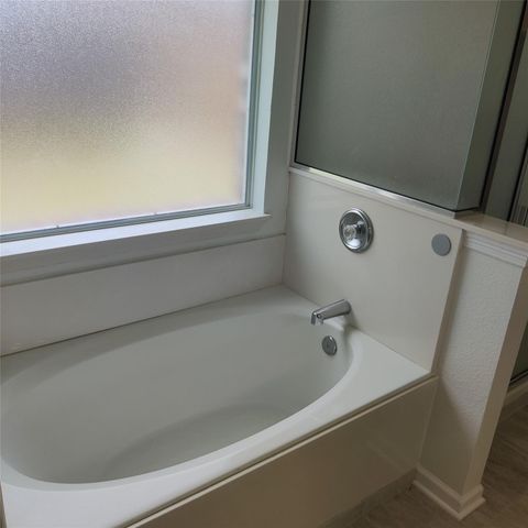 222 Chesterfield Circle, Waxahachie, TX 75165