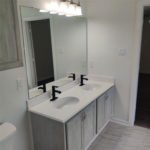 222 Chesterfield Circle, Waxahachie, TX 75165