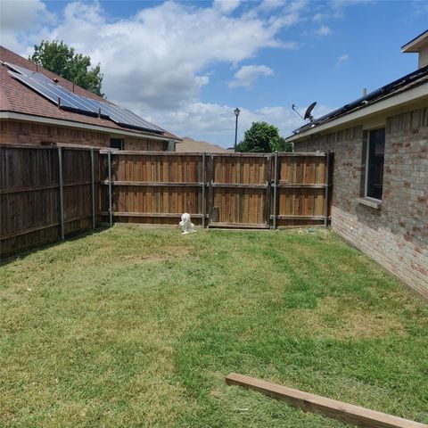 222 Chesterfield Circle, Waxahachie, TX 75165