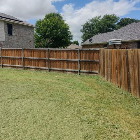 222 Chesterfield Circle, Waxahachie, TX 75165