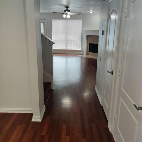 222 Chesterfield Circle, Waxahachie, TX 75165