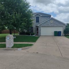 222 Chesterfield Circle, Waxahachie, TX 75165