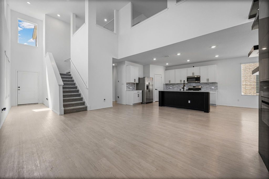 17911 Prairie Falcon WAY 6, Pflugerville, TX 78660