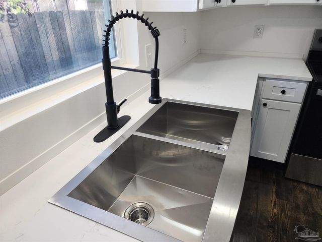 213 Wilson Ave, Atmore, AL 36502