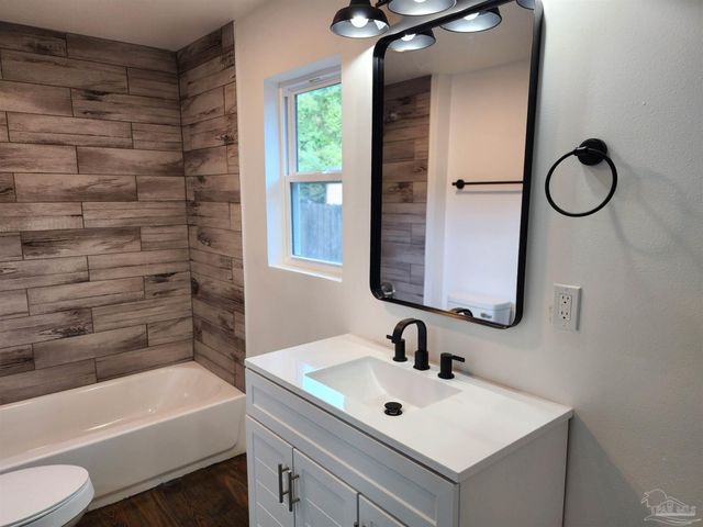 213 Wilson Ave, Atmore, AL 36502