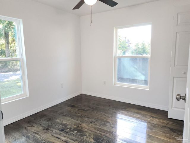 213 Wilson Ave, Atmore, AL 36502