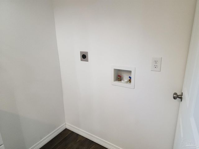 213 Wilson Ave, Atmore, AL 36502