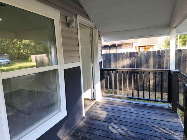 213 Wilson Ave, Atmore, AL 36502