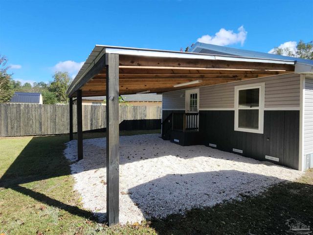 213 Wilson Ave, Atmore, AL 36502