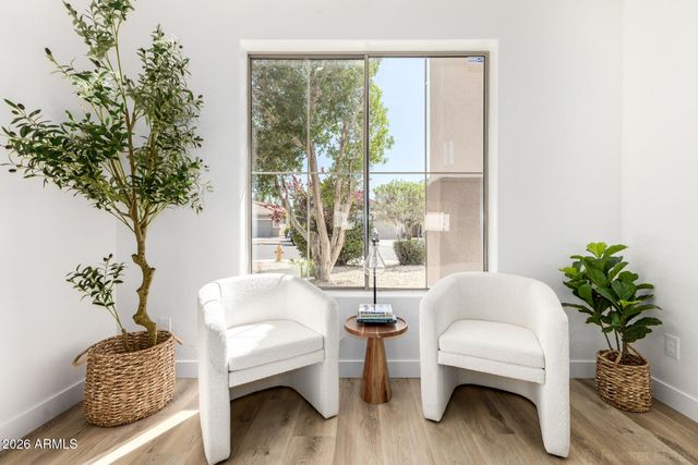 16054 W HEARN Road, Surprise, AZ 85379