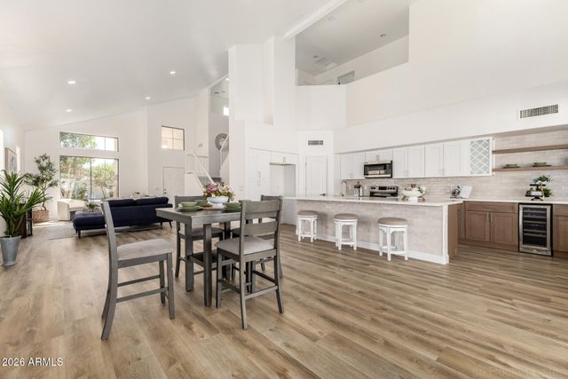 16054 W HEARN Road, Surprise, AZ 85379