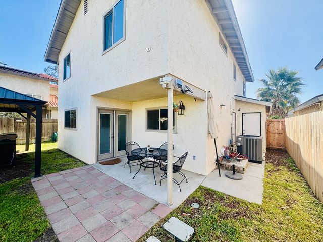 5308 Eastridge Court, Bakersfield, CA 93306