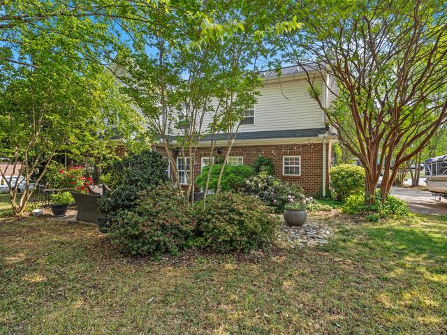 343 Rhapsody Lane, Boiling Springs, SC 29316
