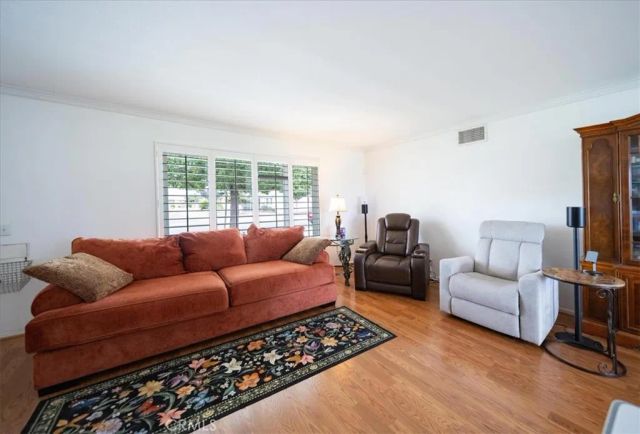 451 Olympia, Hemet, CA 92543