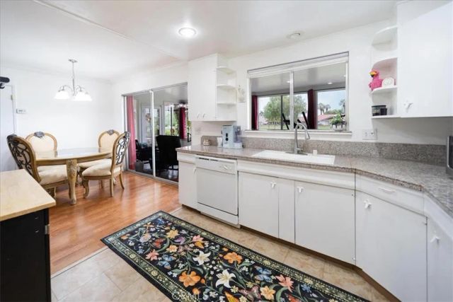 451 Olympia, Hemet, CA 92543