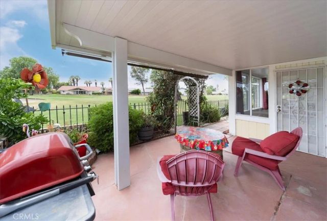 451 Olympia, Hemet, CA 92543
