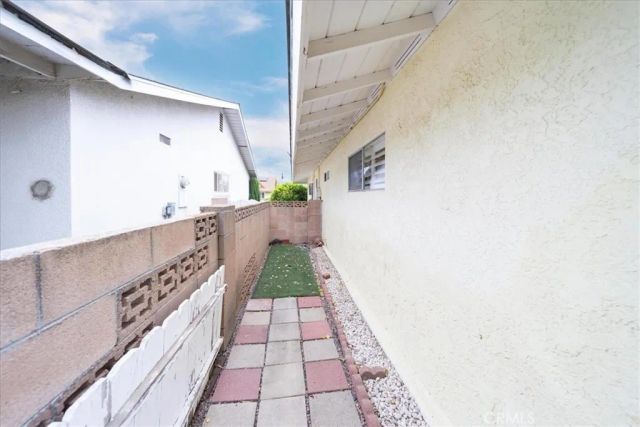 451 Olympia, Hemet, CA 92543
