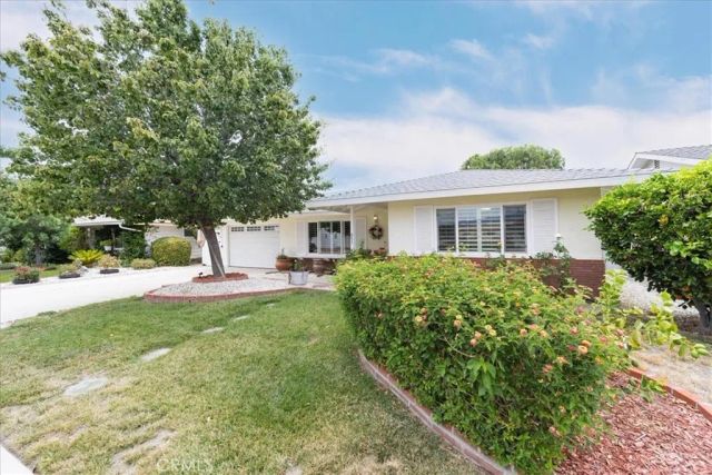 451 Olympia, Hemet, CA 92543
