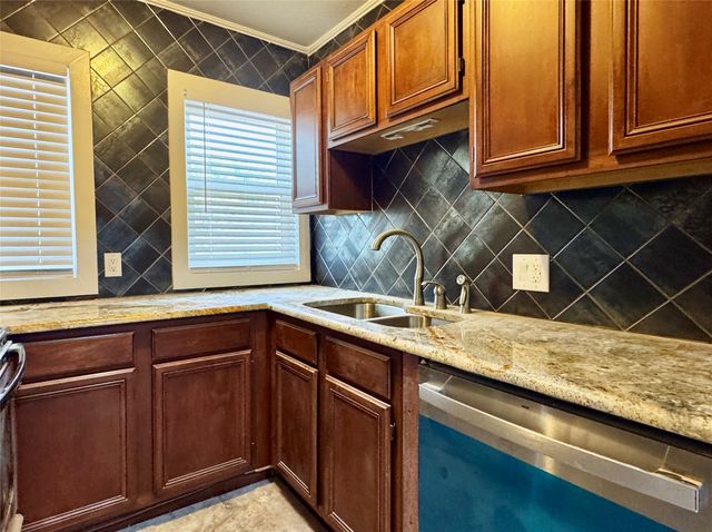 6006 Worth Street 2, Dallas, TX 75214