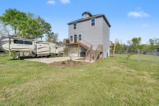 9406 Avenue E, Liverpool, TX 77577