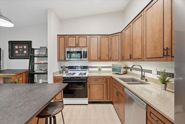 1251 Archer Lane N, Plymouth, MN 55447