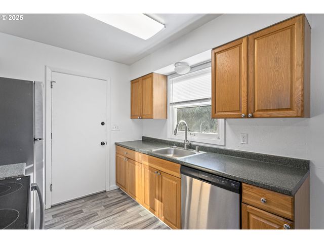 300 BALTIMORE Way, Vancouver, WA 98664
