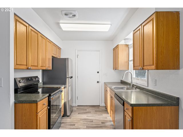 300 BALTIMORE Way, Vancouver, WA 98664