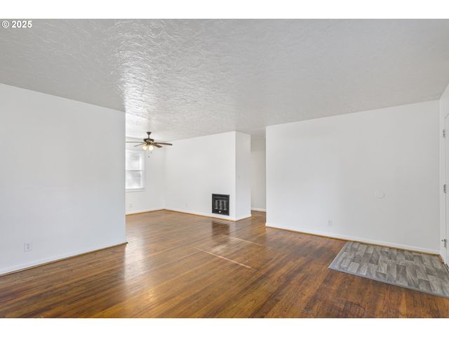 300 BALTIMORE Way, Vancouver, WA 98664