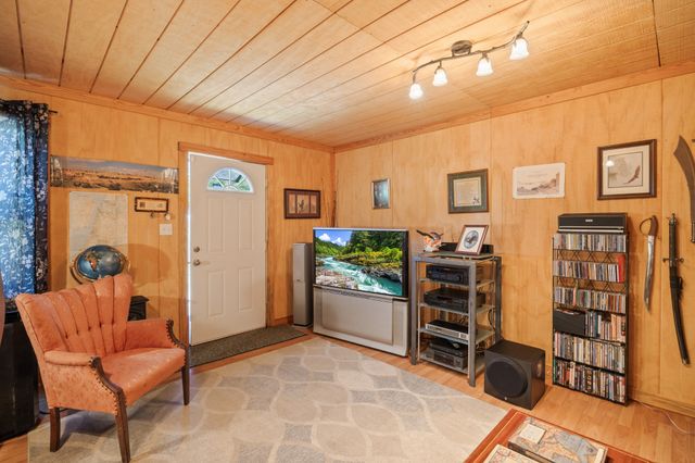 142 Tobe Lane, Celina, TN 38551