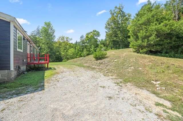 142 Tobe Lane, Celina, TN 38551
