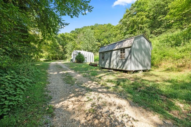 142 Tobe Lane, Celina, TN 38551