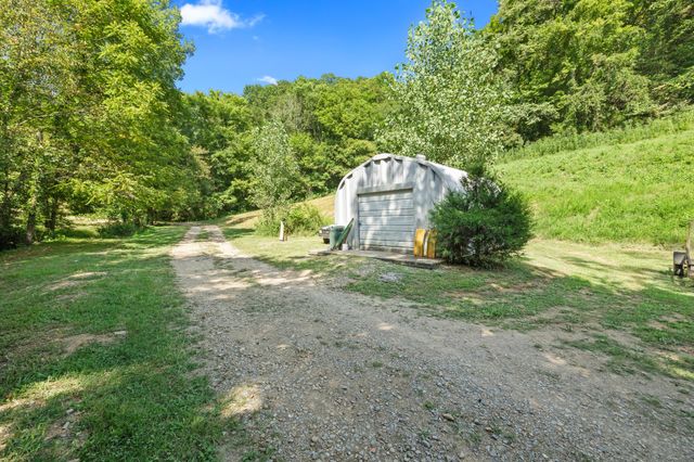 142 Tobe Lane, Celina, TN 38551