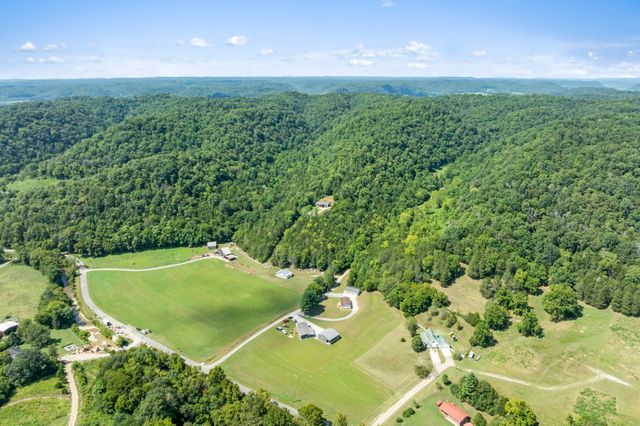 142 Tobe Lane, Celina, TN 38551