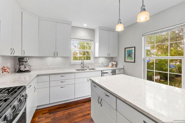 527 Eleanor Ave, San Antonio, TX 78209