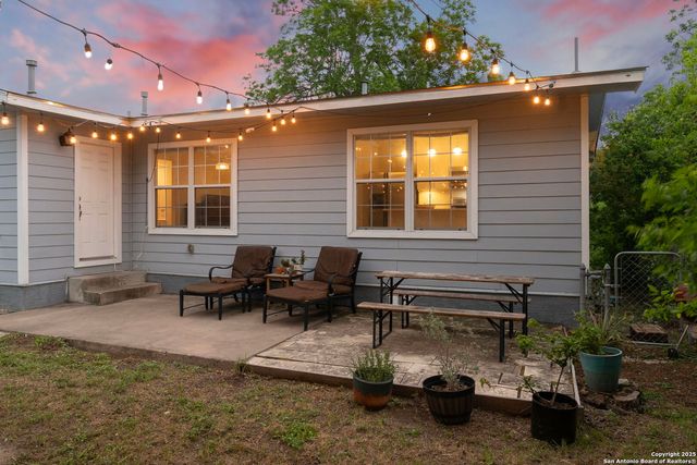 527 Eleanor Ave, San Antonio, TX 78209