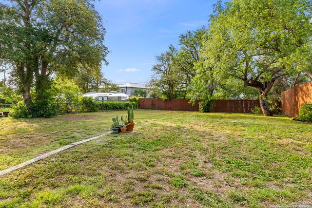 527 Eleanor Ave, San Antonio, TX 78209