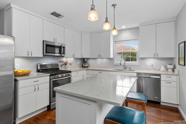 527 Eleanor Ave, San Antonio, TX 78209