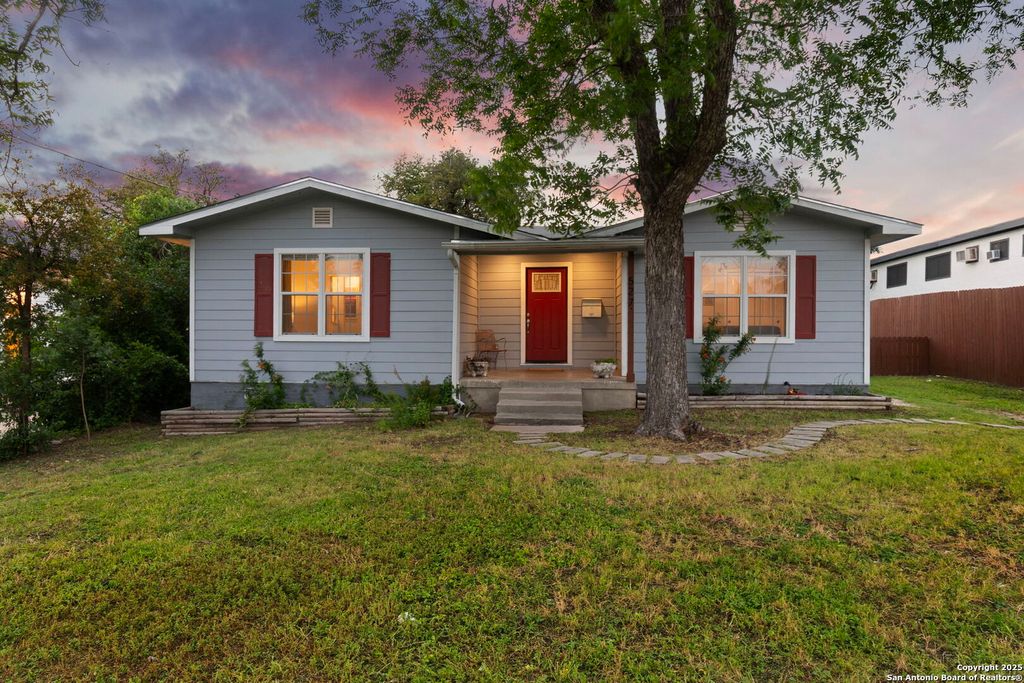 527 Eleanor Ave, San Antonio, TX 78209